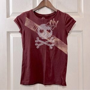Old Navy Girls Graphic T-shirt Short Sleeve Skull Crossbones Burgundy Size Large